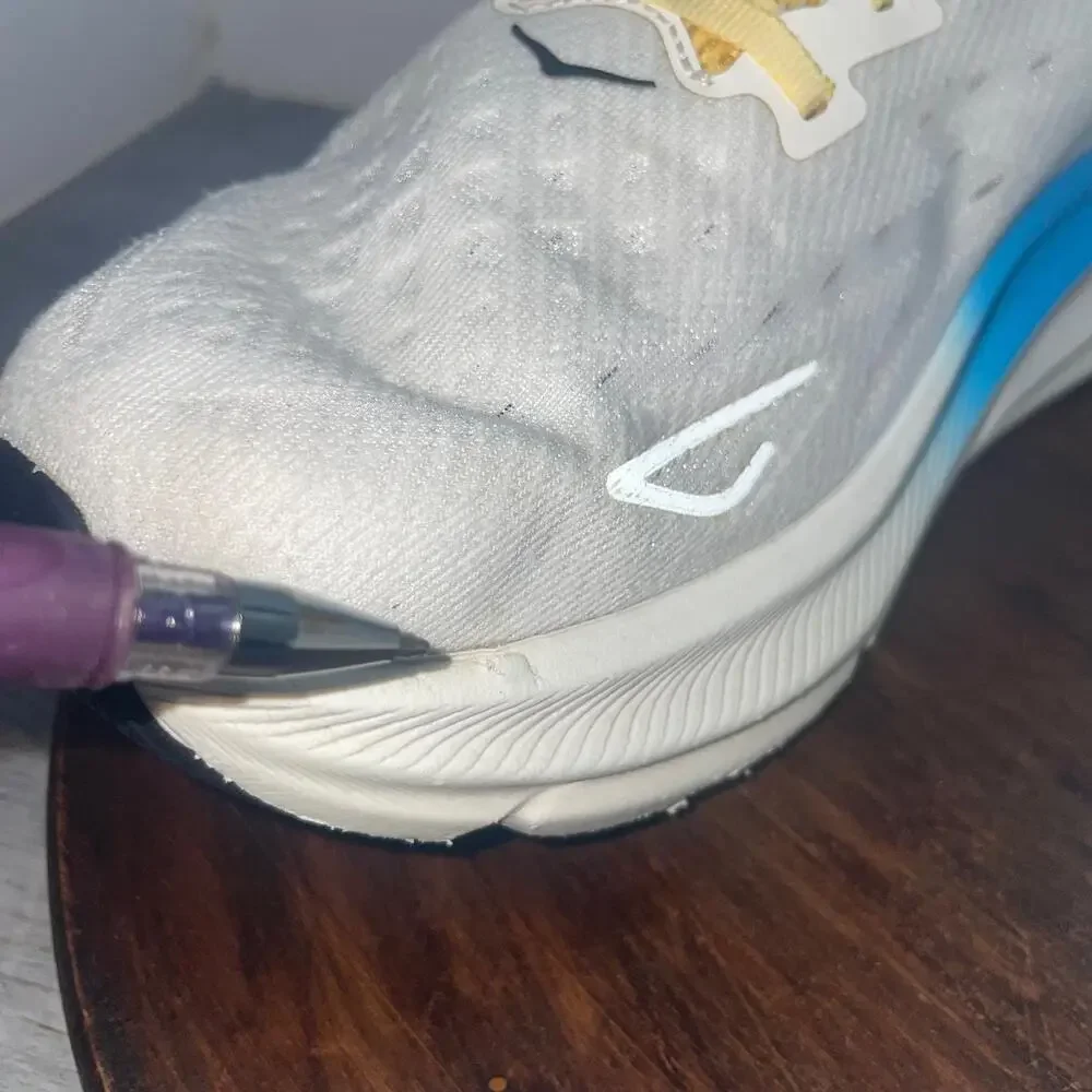 Hoka One One Clifton 9 Blanc Swim Day Shoes Women's Size 12 D WIDE 1132211 BSW